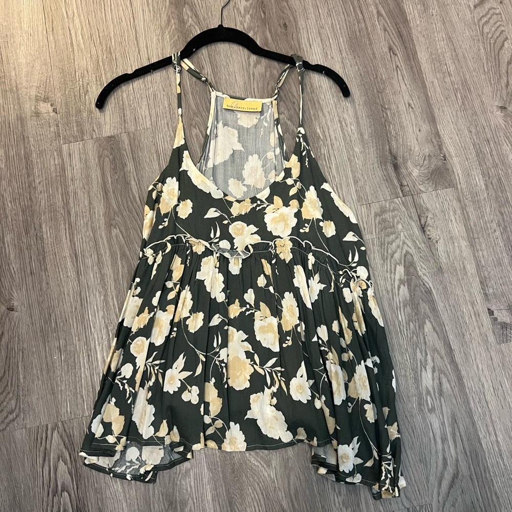 Green flower top